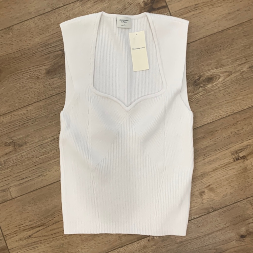 NWT, sweetheart sweater tank